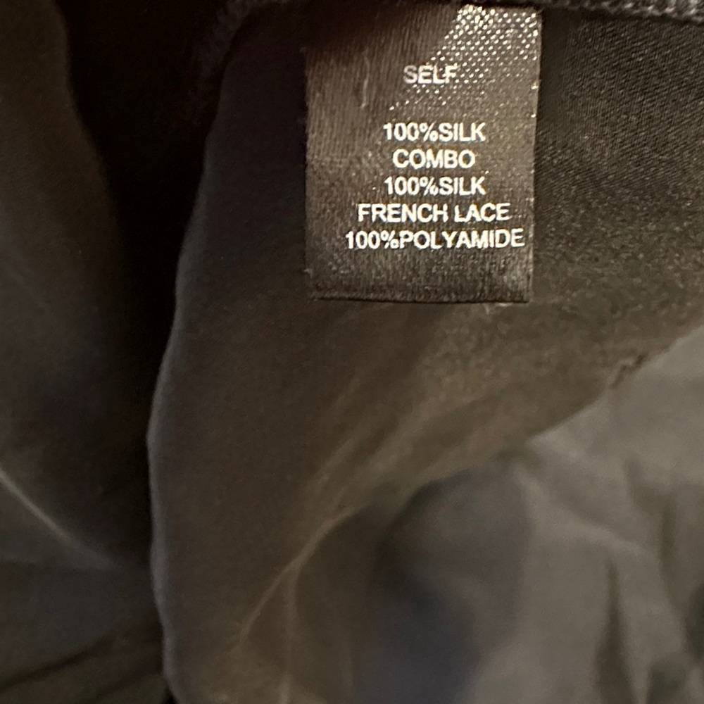 Morgan Lane 100%silk nightgown with Butterfly Detail - Picture 5 of 5